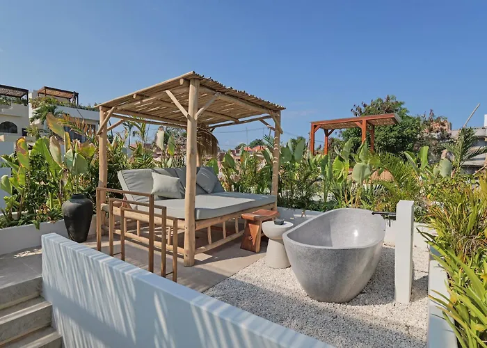 2br Rooftop Boho Tuluv Bonito In